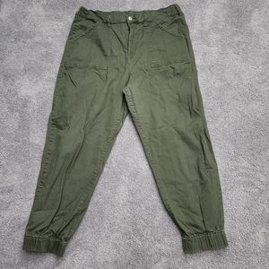 2XL No Boundaries army green pants with elastic waist and ankles.